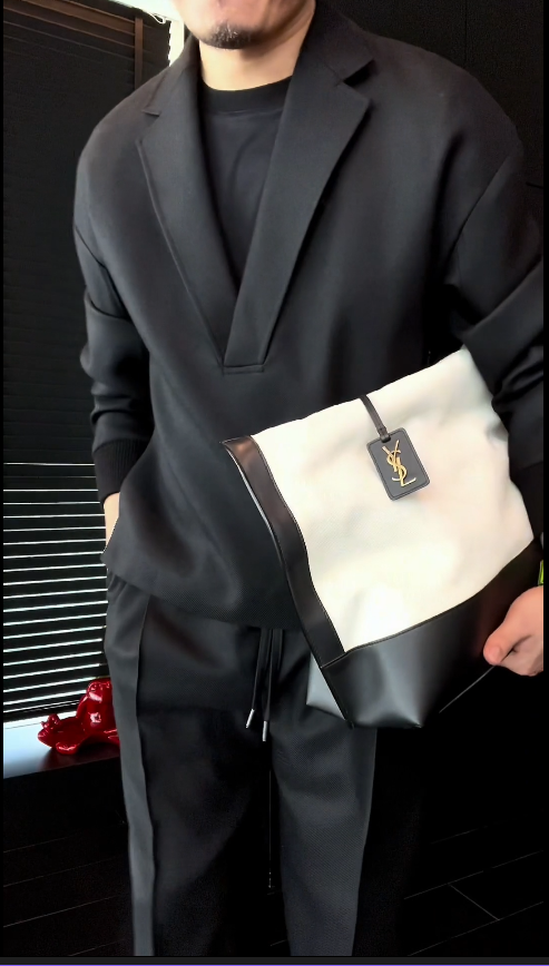 Maison V-Neck Lounge Set