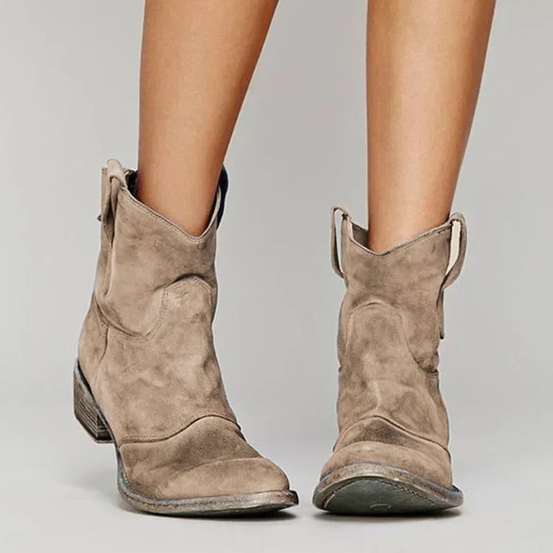 PALOMA VINTAGE WESTERN ANKLE BOOTS